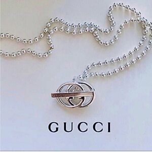 NWT GUCCI 100%AUTHENTIC
NECKLACE